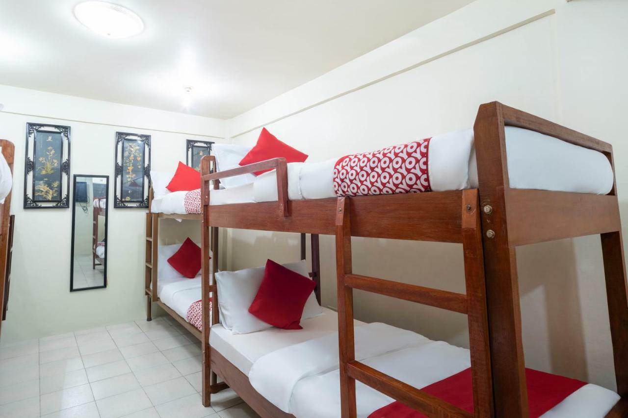 Conrado'S Apartelle Paranaque City Luaran gambar